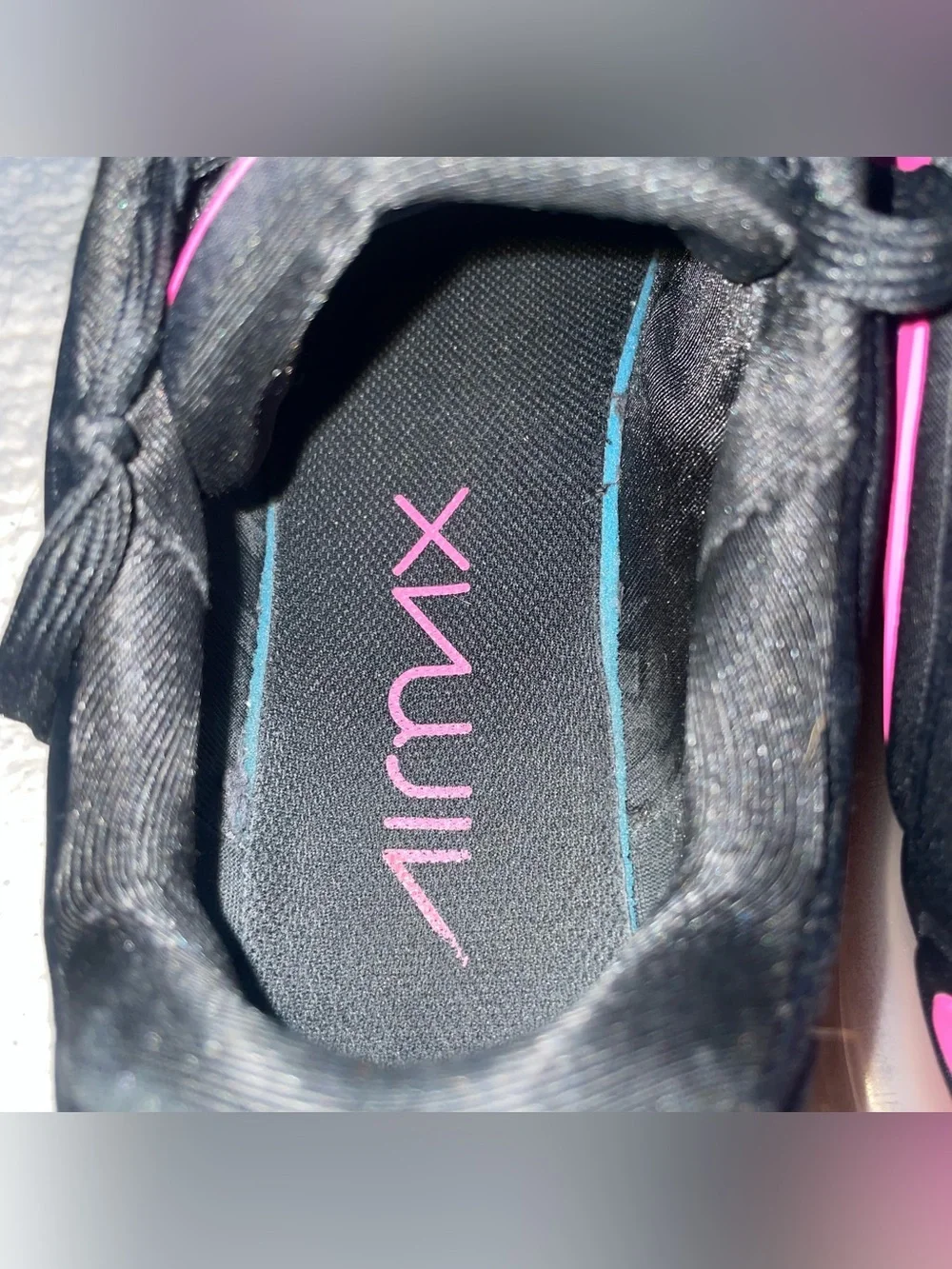 Nike Air Max 720 Black Pink Purple Men’s Size 11